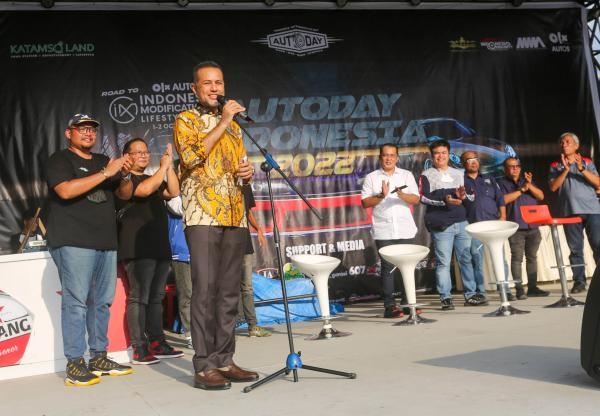  Hadir ke Autoday Indonesia 2022, Wagub Sumut Drifting dan Apresiasi Perkembangan Otomotif di Medan